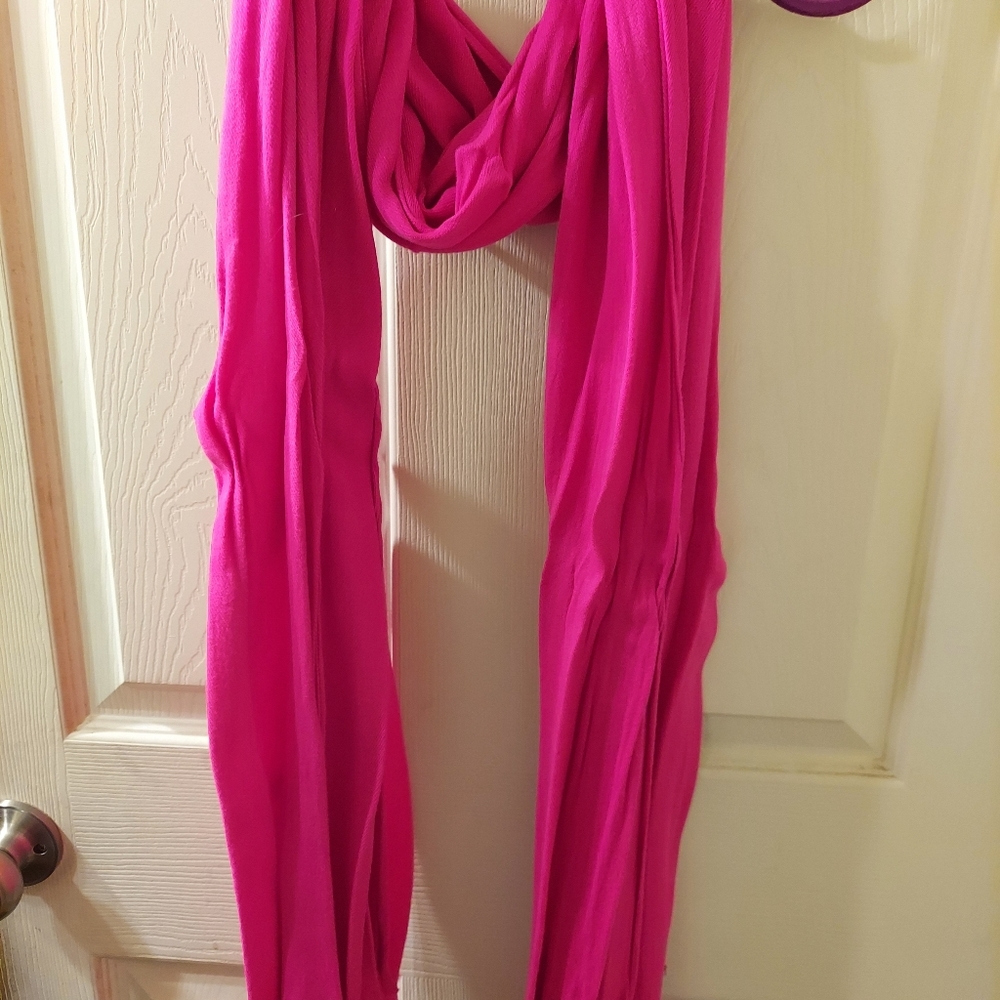 Liz Claiborne pink scarf